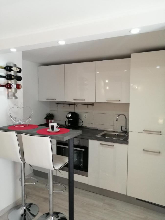 App Noel Apartamento Lucija Exterior foto